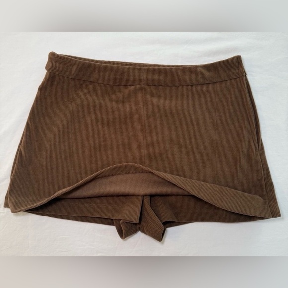 Altar'd State Pants - Altar’d State Skort Womens Small Brown Mini Skirt Corduroy Shorts Zip 26" × 12"
